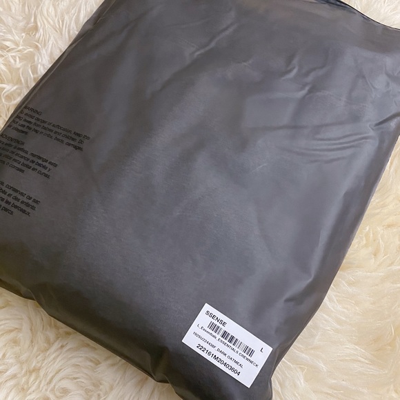 Essentials Dark Oatmeal Large Men Crewneck - Picture 2 of 4